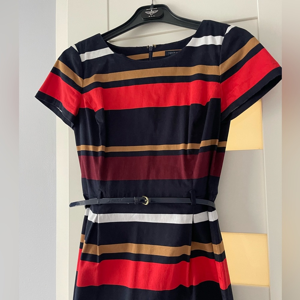 Tommy Hilfiger size 6 women dress